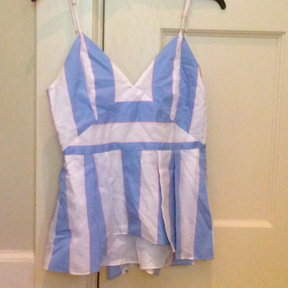 Hunter Bell women’s top